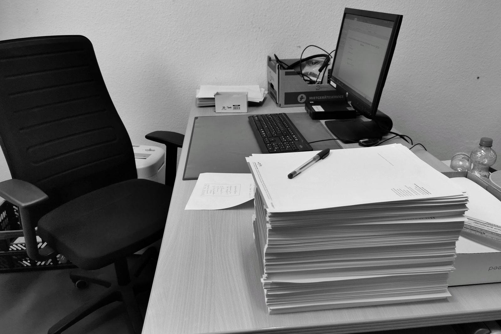 Bidding Documents, Specifications and Compliance